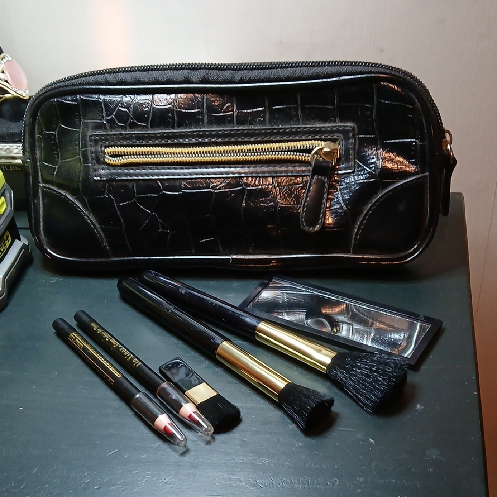 Not Rated Black and Gold Makeup Set